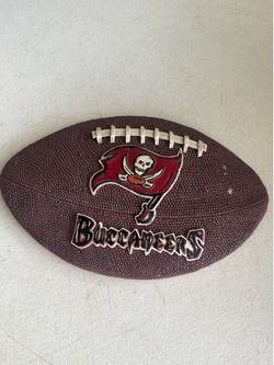NFL Football Tampa Bay Buccaneers sign