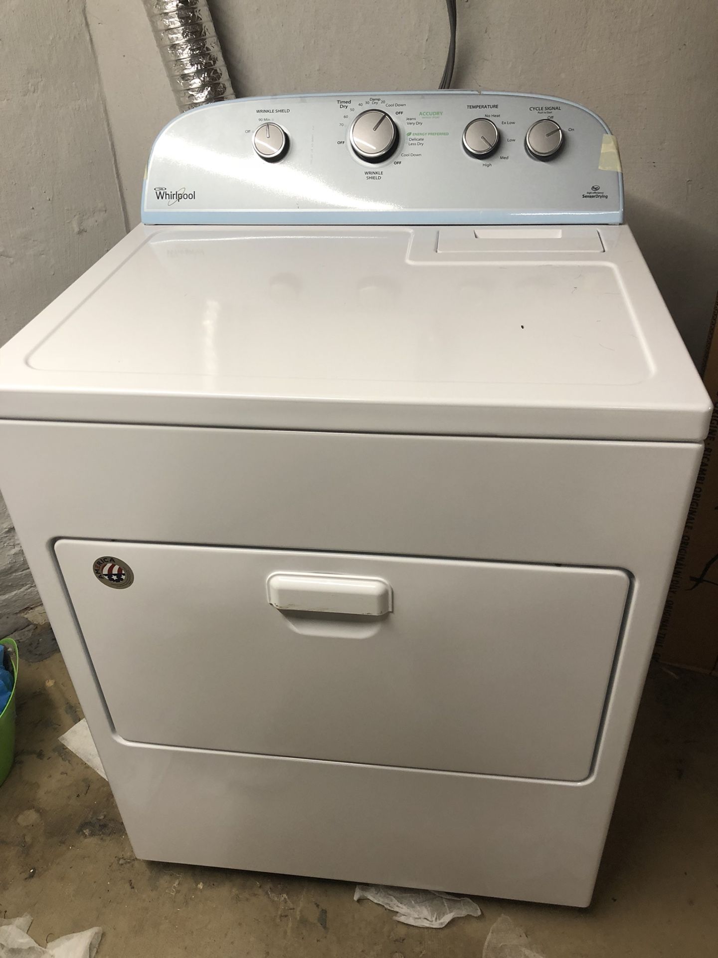 Whirlpool washer and electric dryer