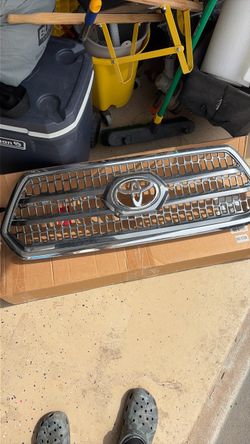 Toyota Grille