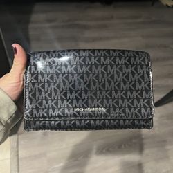  Michael Kors Fanny pack