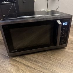 TOSHIBA 8-1 Microwave/Air Fryer Combo