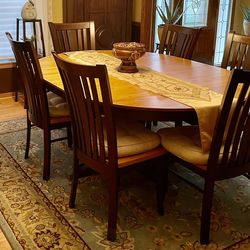 Canadel Wood Dining Set