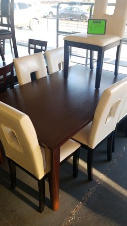 7 pcs dinette set $499 60"×36"table and 6 chairs