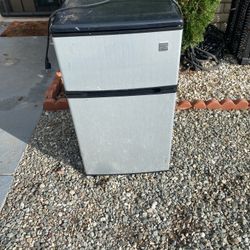 Kenmore Mini Fridge