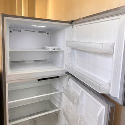 Insigniaâ,* - 18 Cu. Ft. Top-Freezer Refrigerator with ENERGY STAR Certification - Stainless Steel