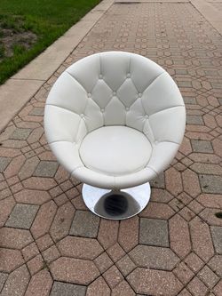 Accent chair
