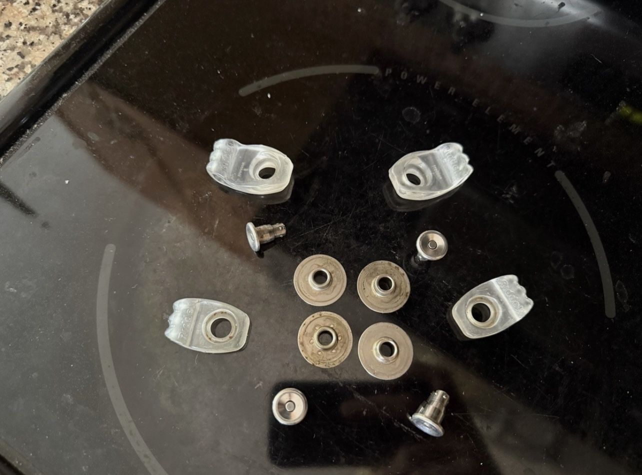 Speedflex face mask hardware