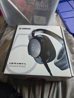 Yamaha studio monitor headphones