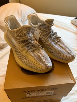 YEEZY BOOST 350 V2 SIZE 9 1/2