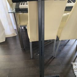 Electric Keyboard And Stand 