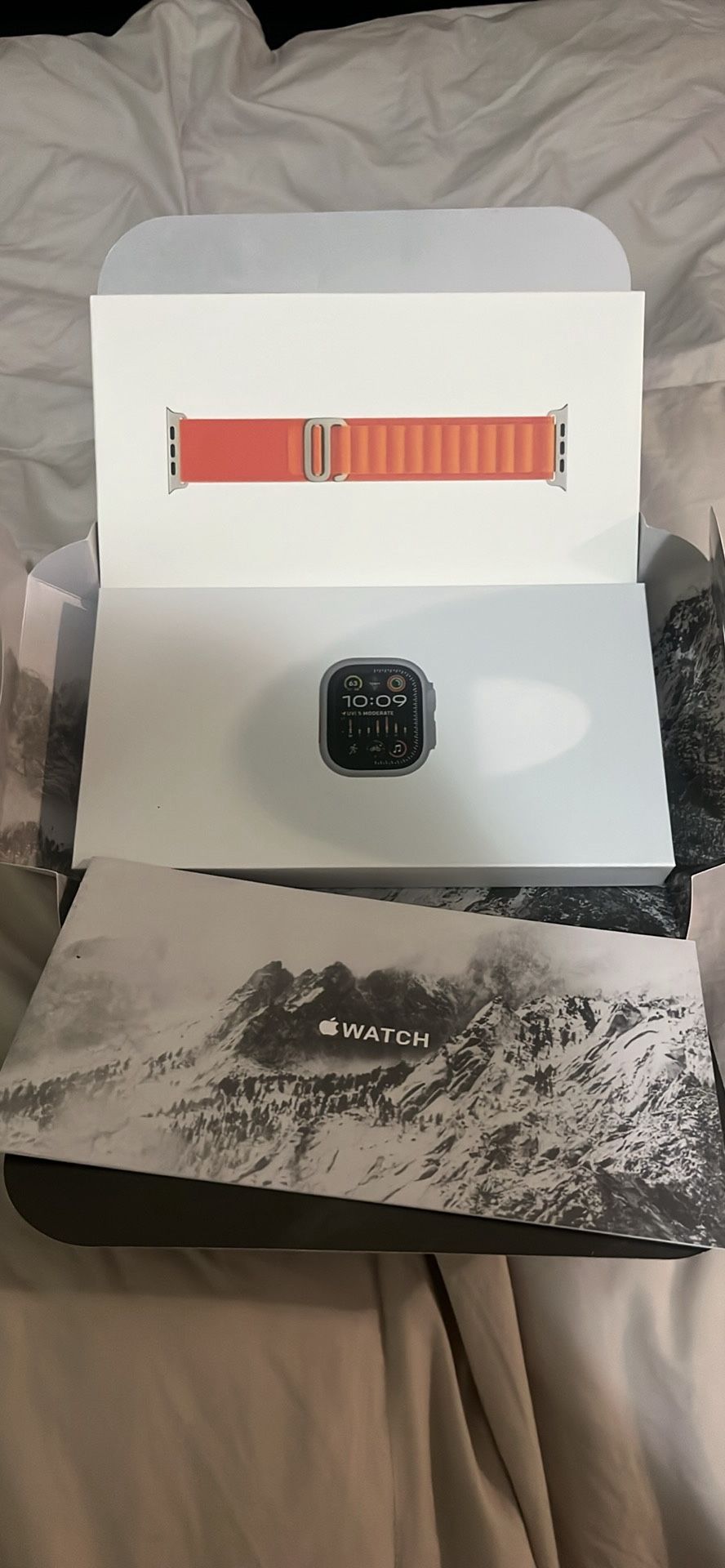 Apple Watch Ultra 2 Orange