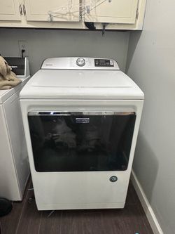 Maytag Smart Electric Dryer – Works, No Heat – $185
