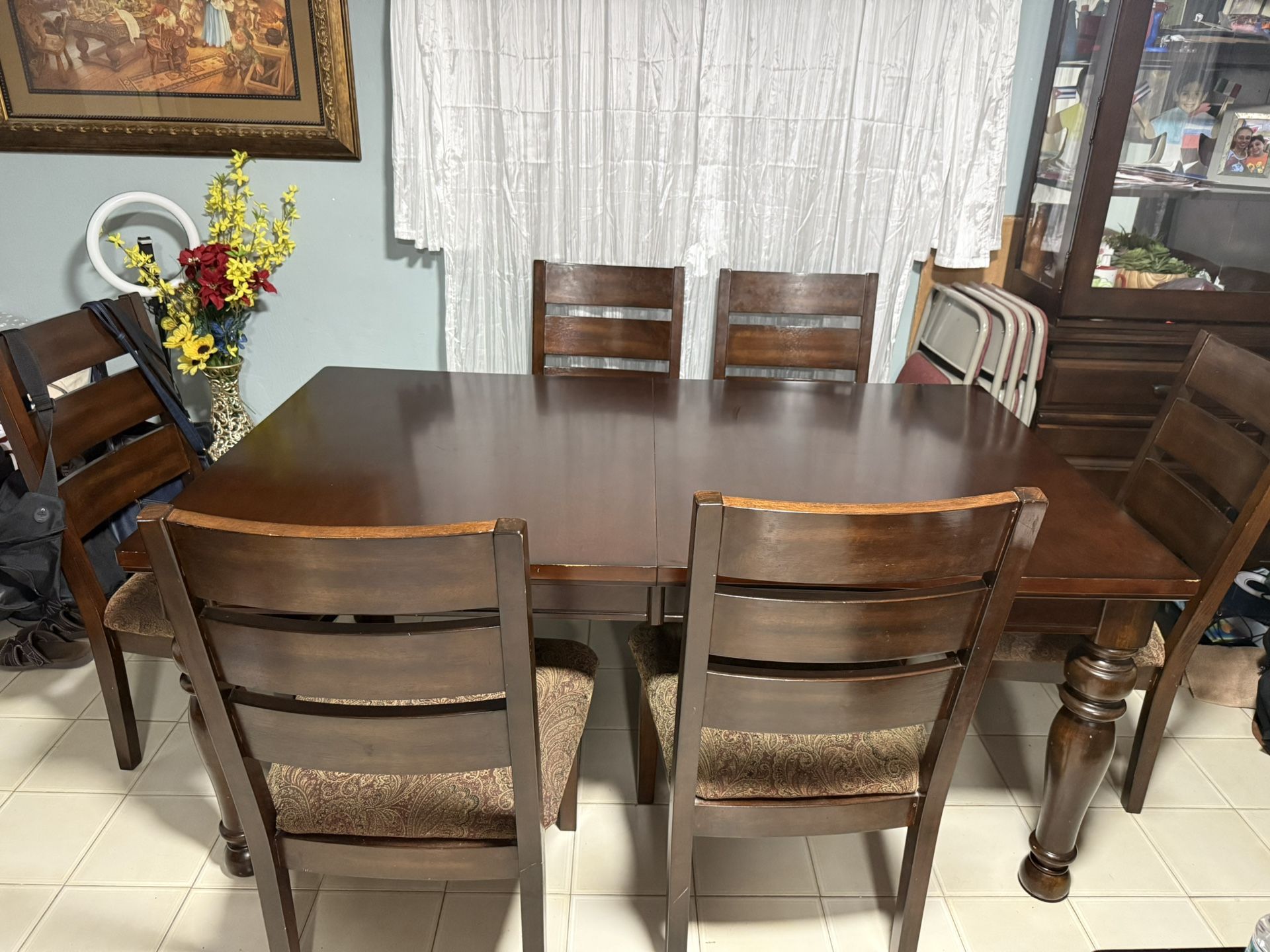 Dining Room Set W/Six Chairs & Extender! 