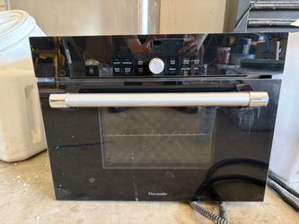 Thermador 24” Steam Convection Oven MES301HP