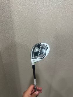 Taylormade RBZ 3 hybrid. Left handed