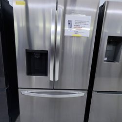 NEW LG STANDARD DEPTH FRENCH DOOR REFRIGERATOR WITH 1 YEAR WARRANTY/ 1AÑO DE GARANTIA POR ESCRITO 