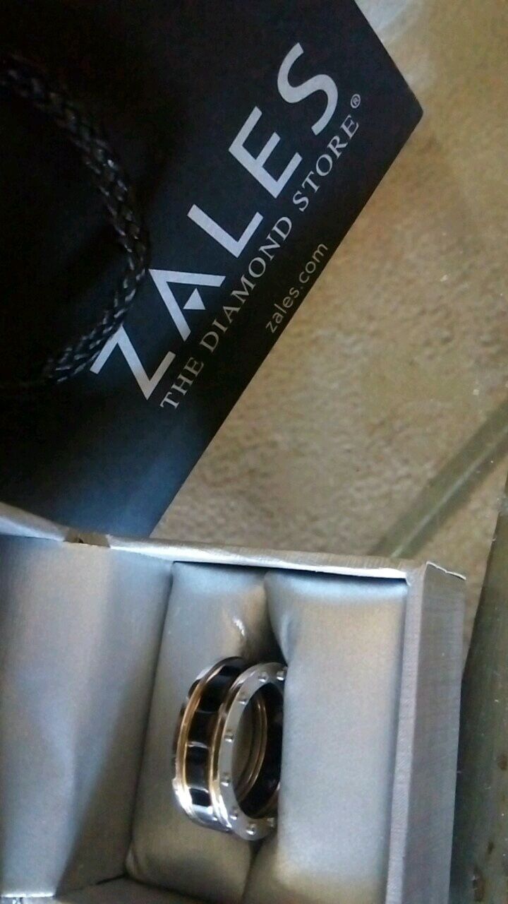 Size 8 Men’s Wedding Band