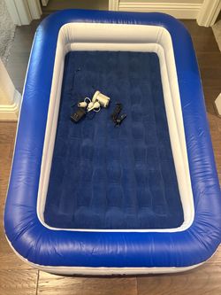 Kids Inflatable Travel Bed with High Speed Pump