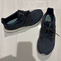 Adidas Women’s Size 9