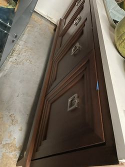 Bathroom sink good condition with Marble ( Need Go ASAP )!