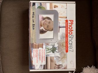 PhotoShare 7D Digital Photo Frame