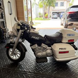 Kids police motorcycle - ride on