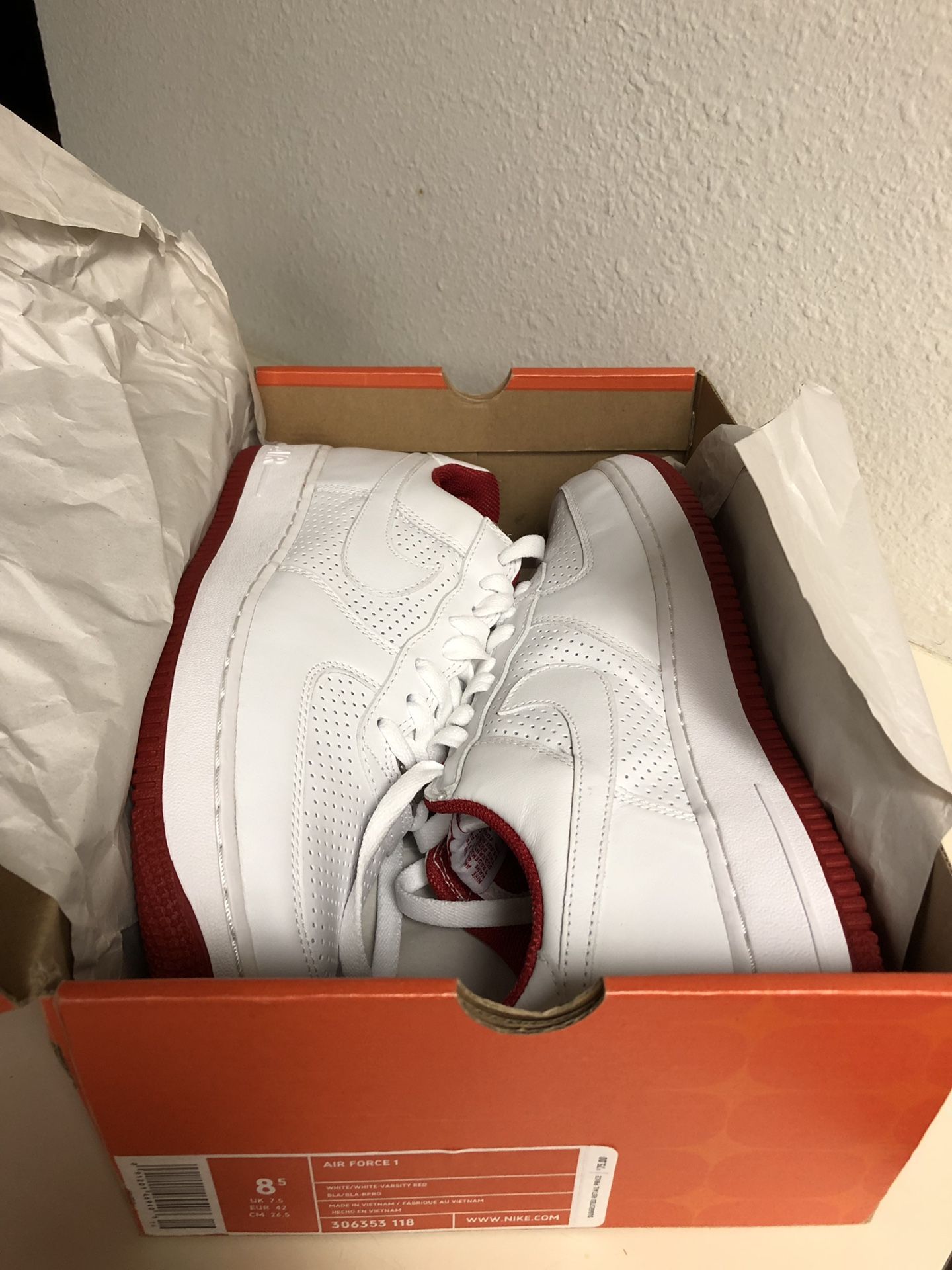 Old School. Brand New Air Force 1 Low Jamaica Drum Size 8.5