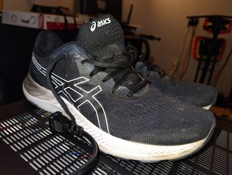 Asics Gel-Excite 8 running shoes
