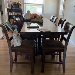 Dining Set w/8 Chairs