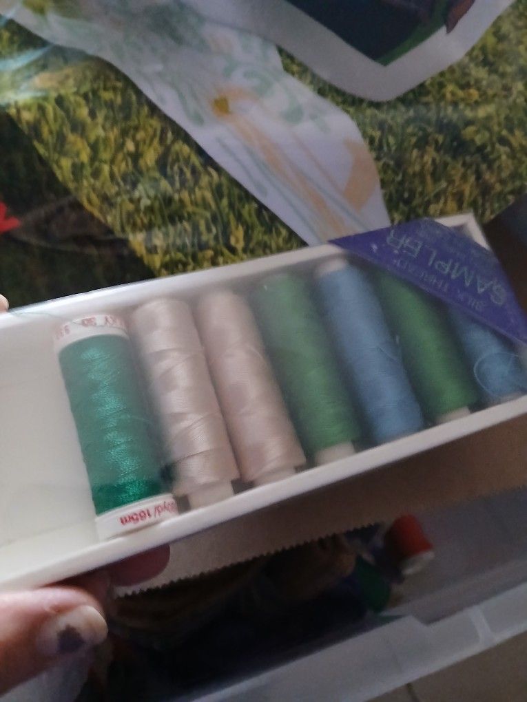 Embroidery , schools , large and small and other accessories