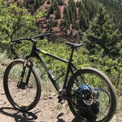 Trek X Caliber 9 - 29” Frame