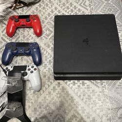Playstation 4 Slim 500GB Used w/ Controller and Charging Dock