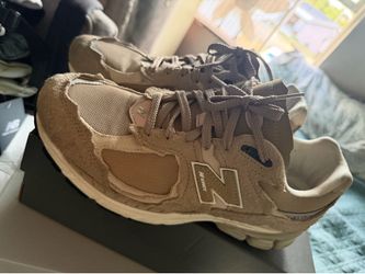 2002r New balance shoes