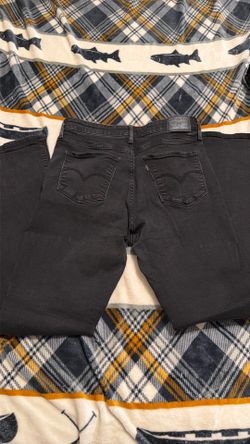Levi’s jeans (women’s)