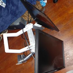 Dual Monitors 