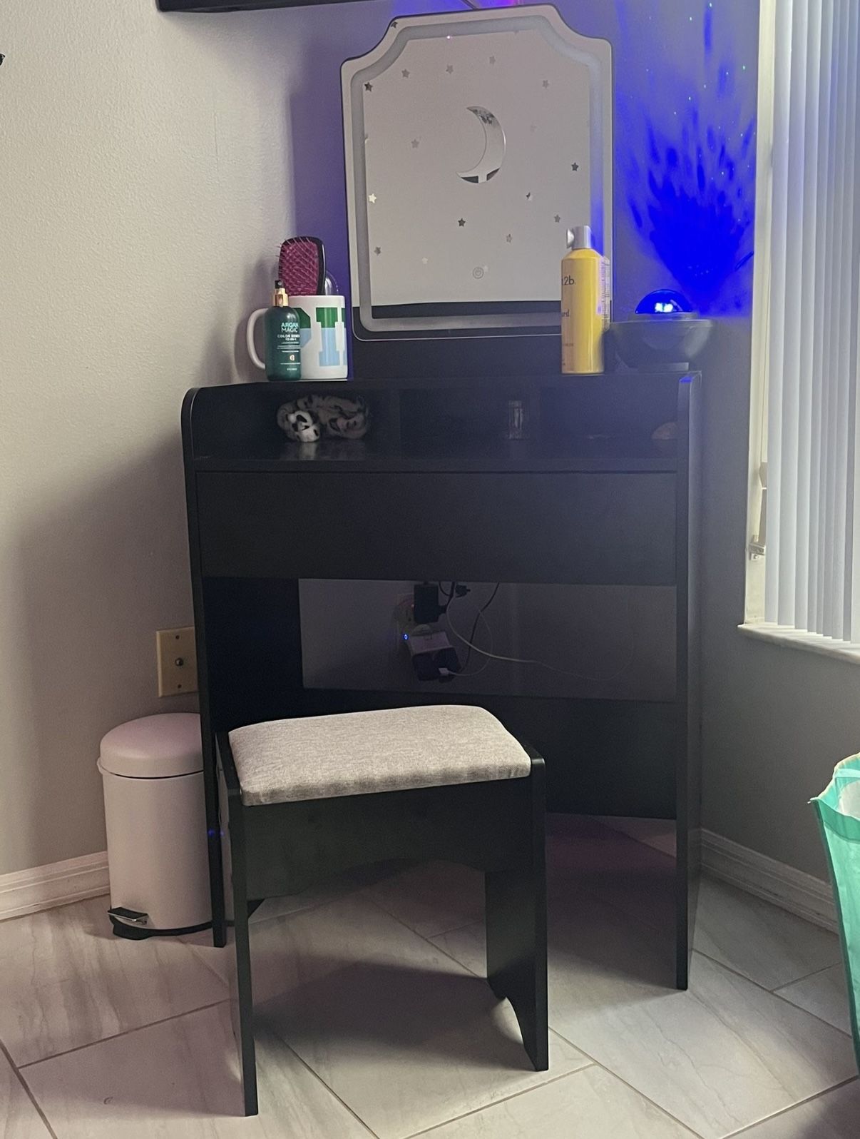 Black Vanity
