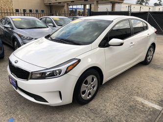 2017 Kia Forte LX 6A EVERYONE APPROVED ($1,000 DOWN)