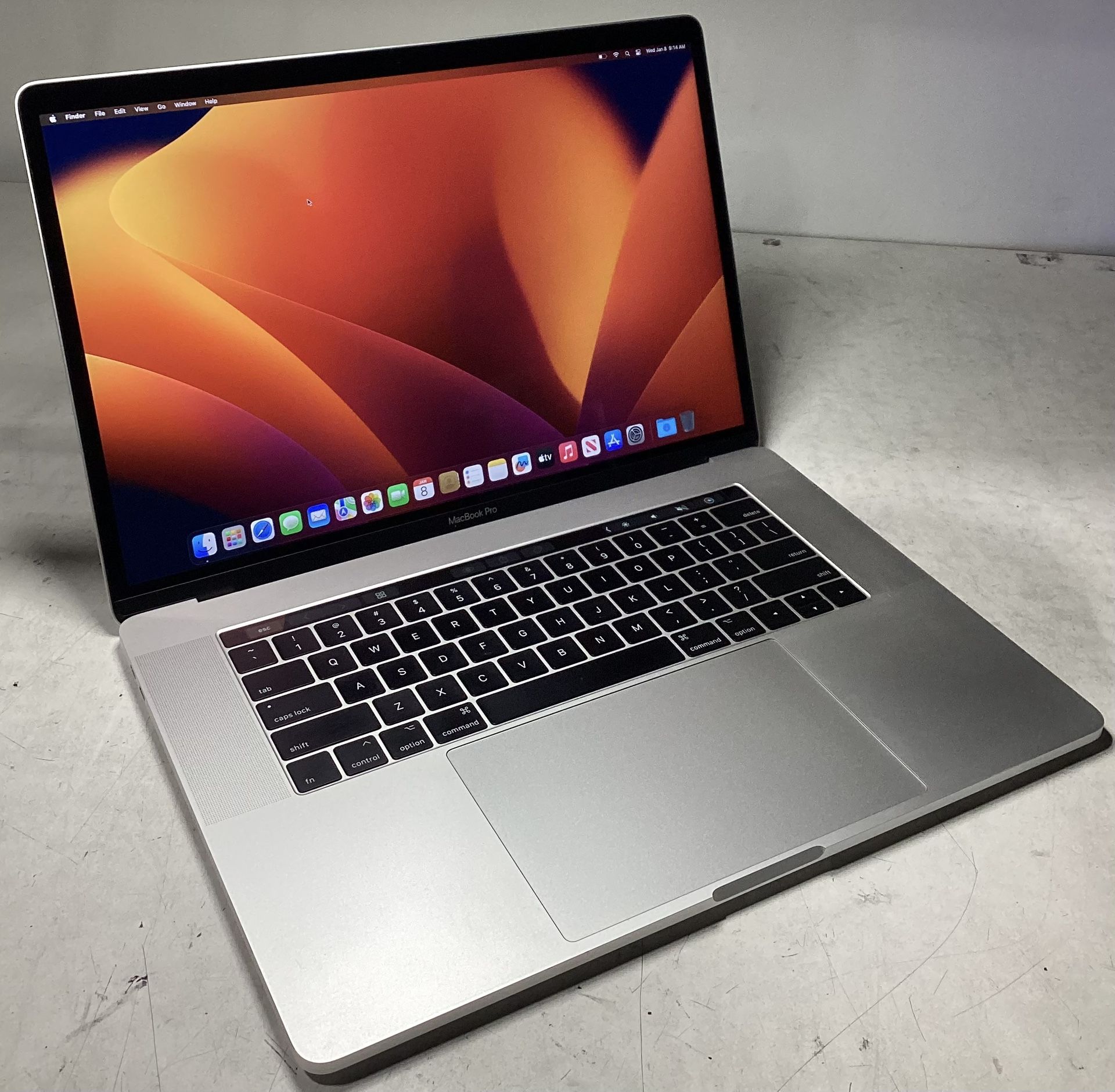 2017 Apple MacBook Pro 15” A1707 (Intel i7 7920HQ @ 3.1GHz 16GB