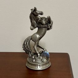 The Danbury Mint Fantasy Of The Crystal Drummen the Unicorn Knight Pewter Chess Piece