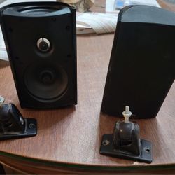 Pro Monitor 800 W/ Mounts