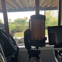 Celestron 8SE Computerized Telescope + Eyepiece and Filter kit