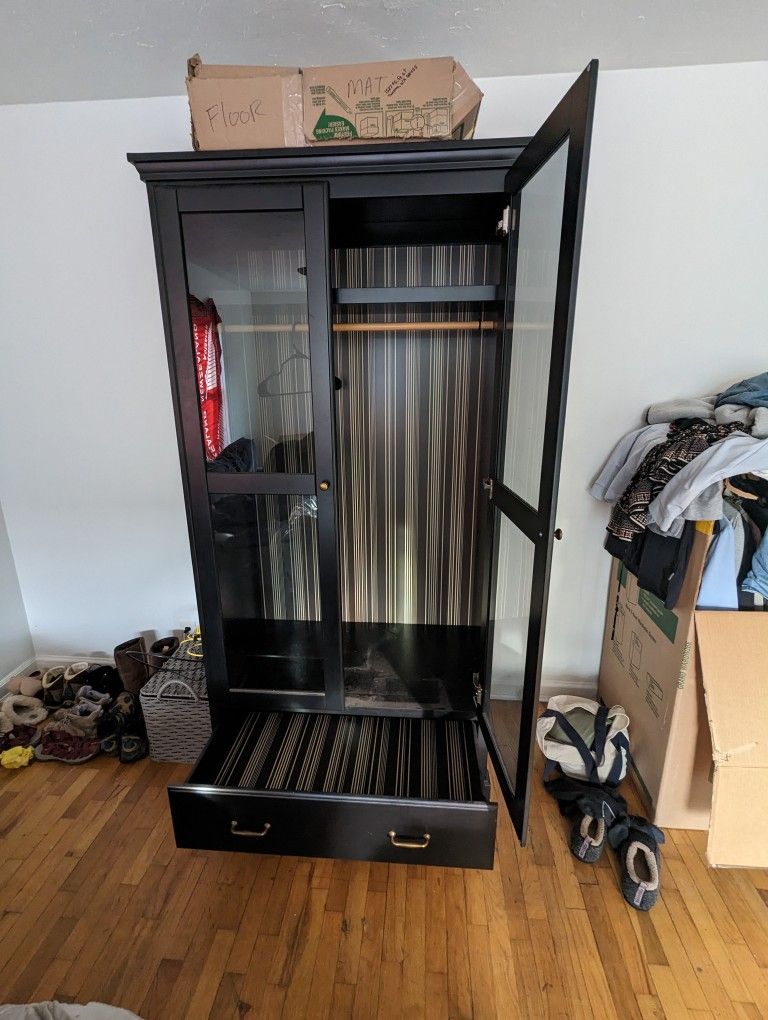 Closet/ Wardrobe for Sale in WA OfferUp