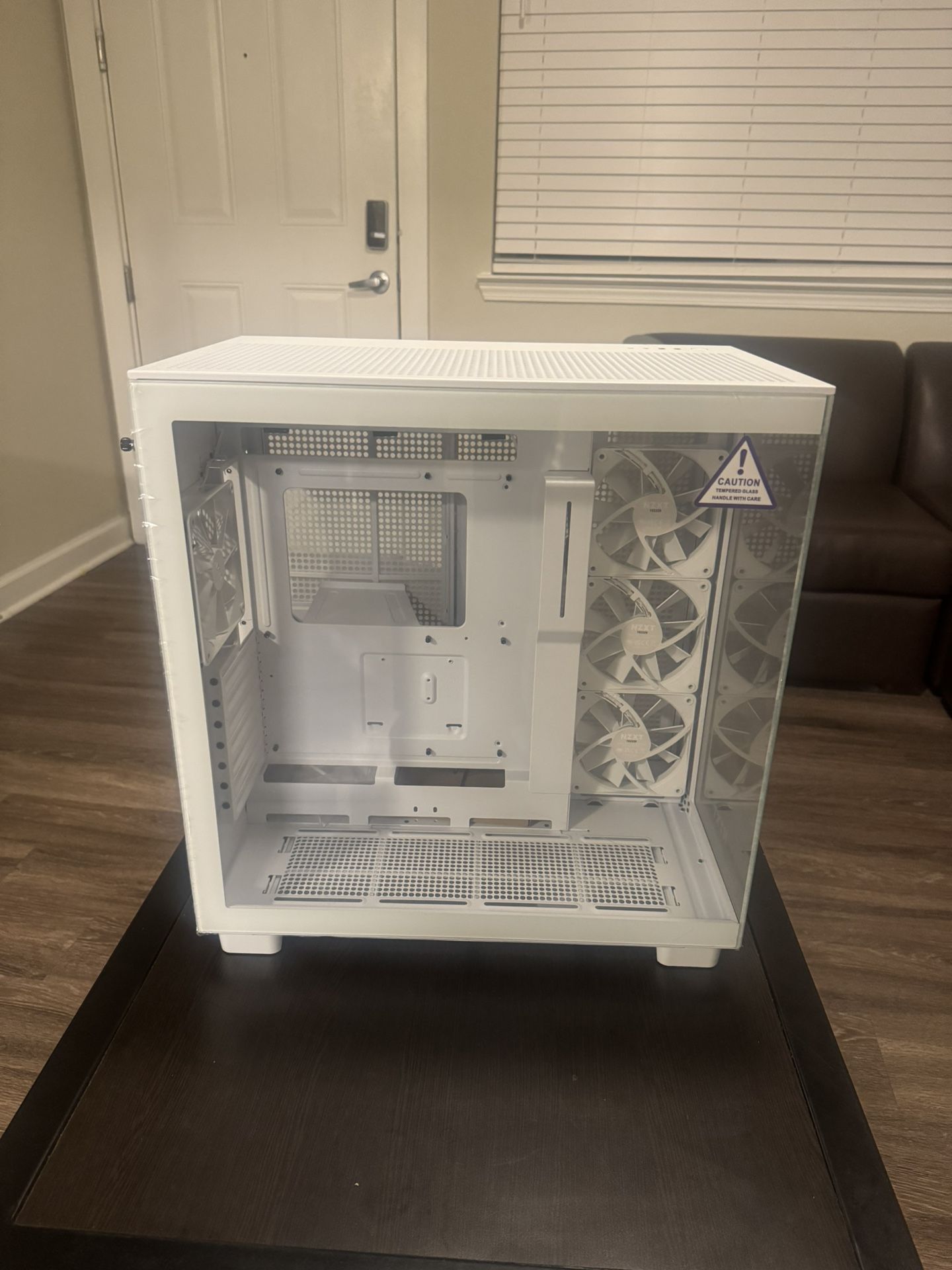 NZXT H9 Flow