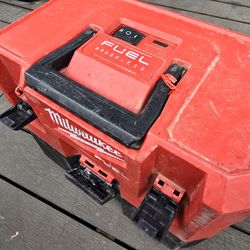 Milwaukee M12 FUEL 12-Volt Lithium-Ion Cordless 1.6 Gal. Wet/Dry Vacuum (Vacuum-Only)