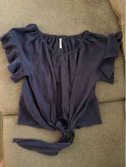 NEW Blue Summer Top MEDIUM - sits at waist with flutter sleeves.
