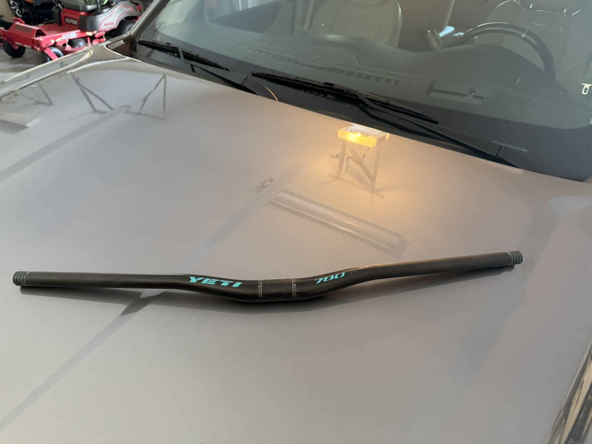 Yet The Mountain Bike, Carbon Fiber Handlebar