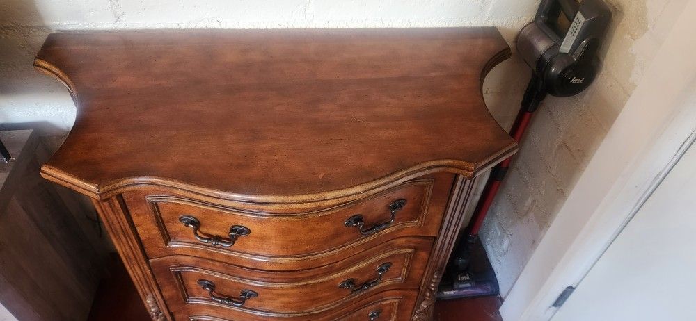 Wooden Furniture..mueble De Madera