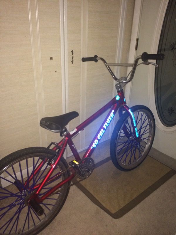 2017 so cal flyer with (relfx stickers, spoke skins and pegs)