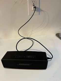 Bose Speaker With Charging Cord