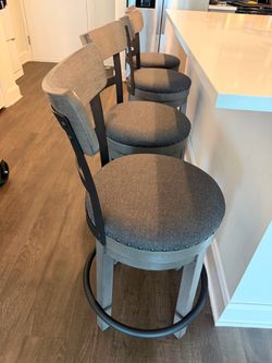 Set of 4 Upholstered Swivel Counter stools
